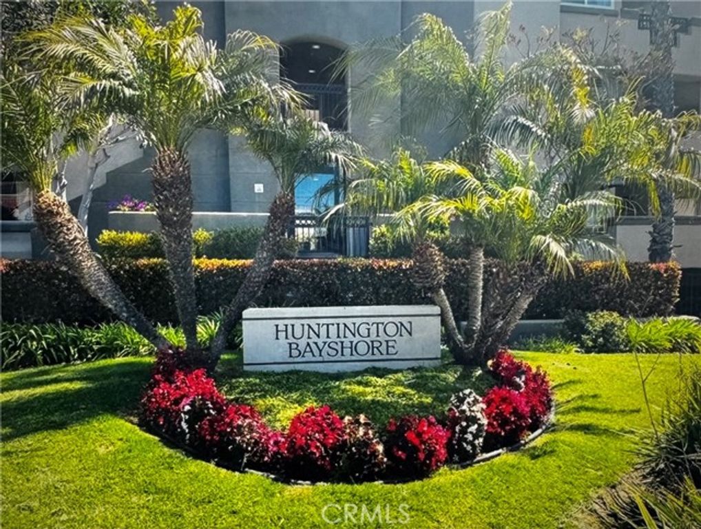 420 Lake 101, Huntington Beach, CA 92648