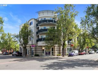 119 Ne 3RD St, Gresham, OR 97030