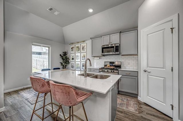 8316 NW 163rd Terrace, Edmond, OK 73013