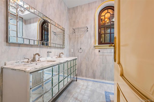 18710 Aberdeen Road, Jamaica Estates, NY 11432