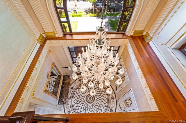 18710 Aberdeen Road, Jamaica Estates, NY 11432