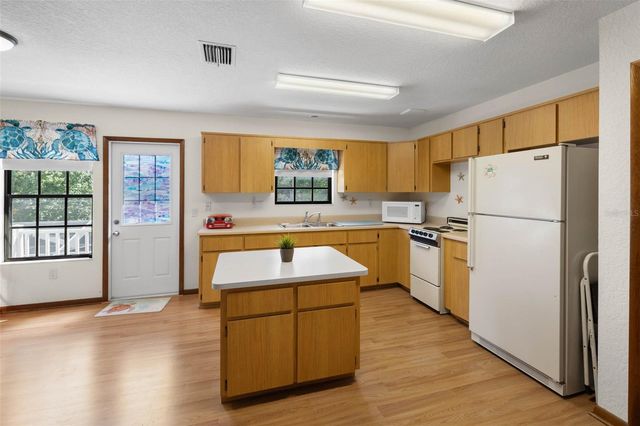 9514 EDEN AVENUE, Hudson, FL 34667