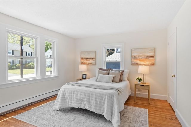 28 Valentine Rd, Framingham, MA 01702