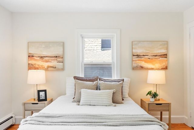 28 Valentine Rd, Framingham, MA 01702