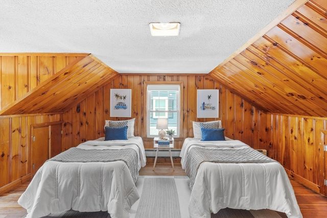 28 Valentine Rd, Framingham, MA 01702