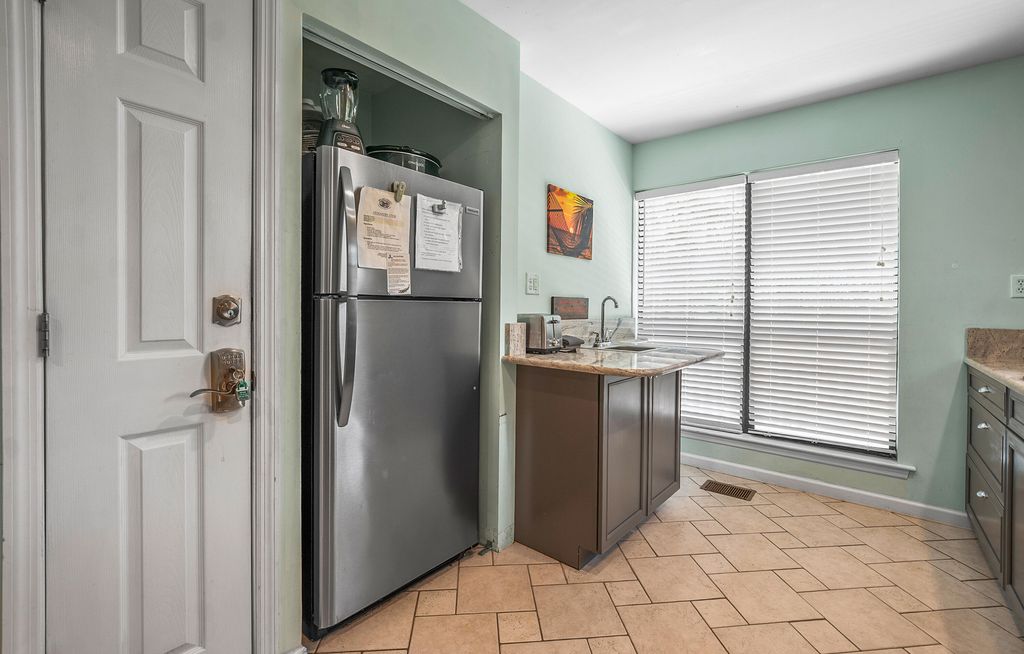Image 15 of property listing at 841 Marsh Dunes Road, Fripp Island, SC 29920