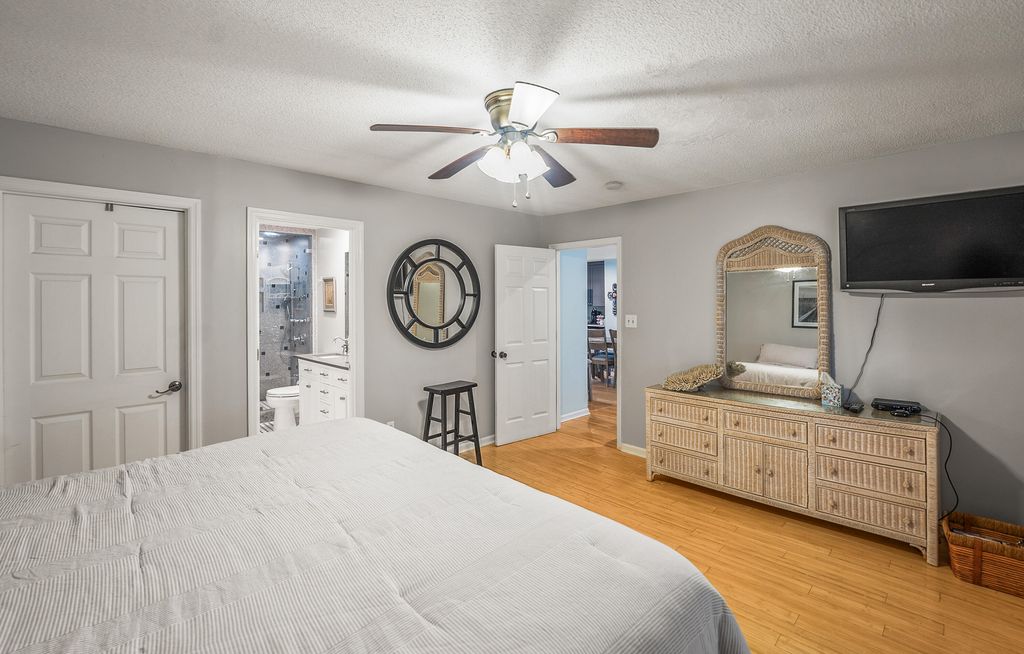Image 19 of property listing at 841 Marsh Dunes Road, Fripp Island, SC 29920