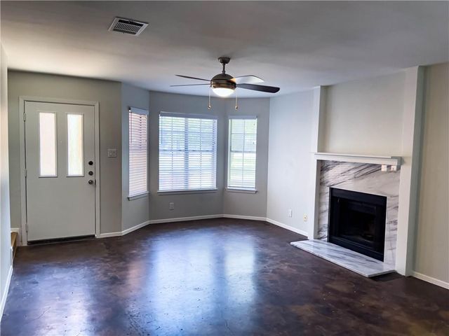 2102 Kenneth Ave A, Austin, TX 78741