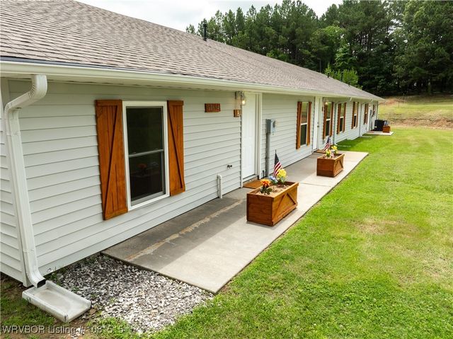10654 N Hwy 59, Cedarville, AR 72932