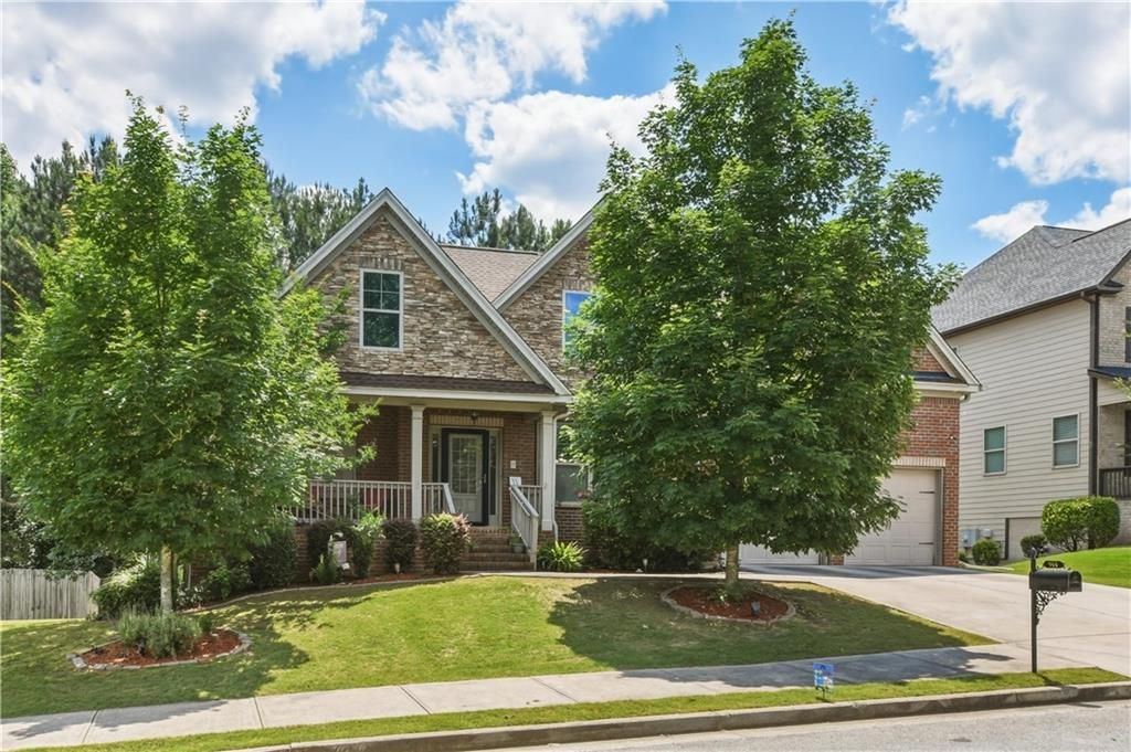 944 Brookmere Court, Atlanta, GA 30349