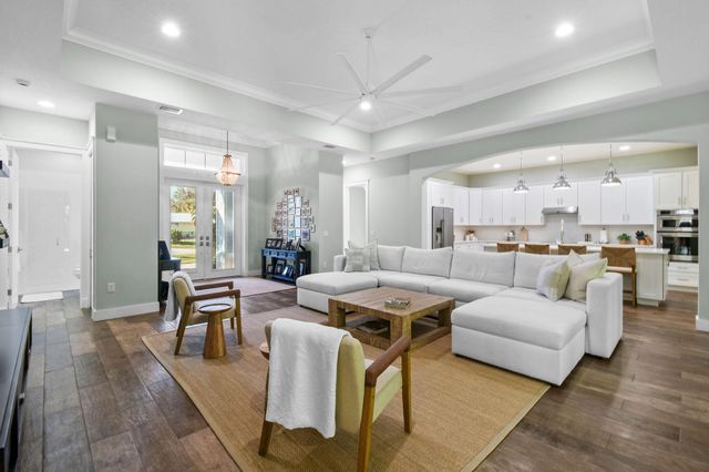 2532 SE Jason Place, Port St Lucie, FL 34952