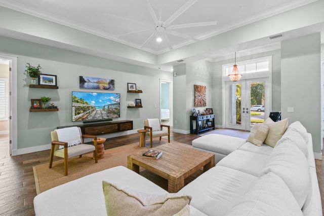 2532 SE Jason Place, Port St Lucie, FL 34952