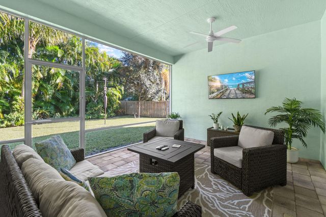 2532 SE Jason Place, Port St Lucie, FL 34952