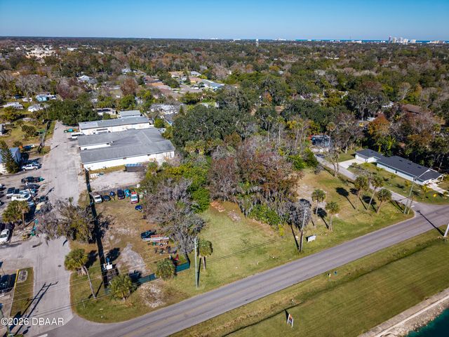 818 6th Street, Holly Hill, FL 32117
