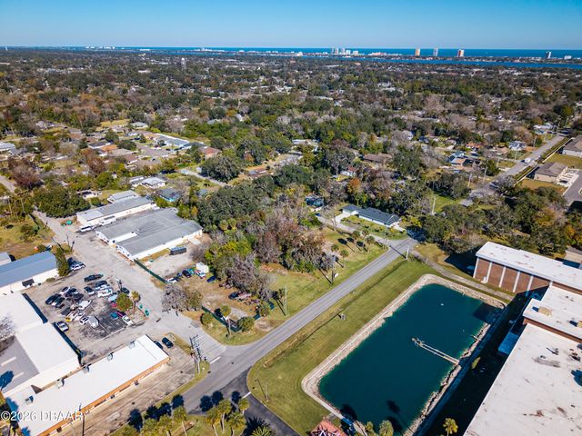 818 6th Street, Holly Hill, FL 32117