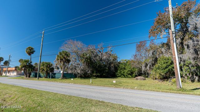 818 6th Street, Holly Hill, FL 32117