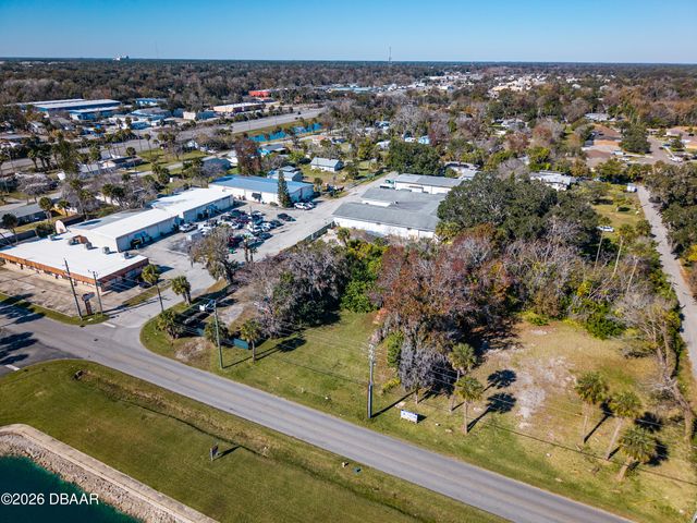 818 6th Street, Holly Hill, FL 32117