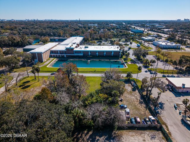 818 6th Street, Holly Hill, FL 32117