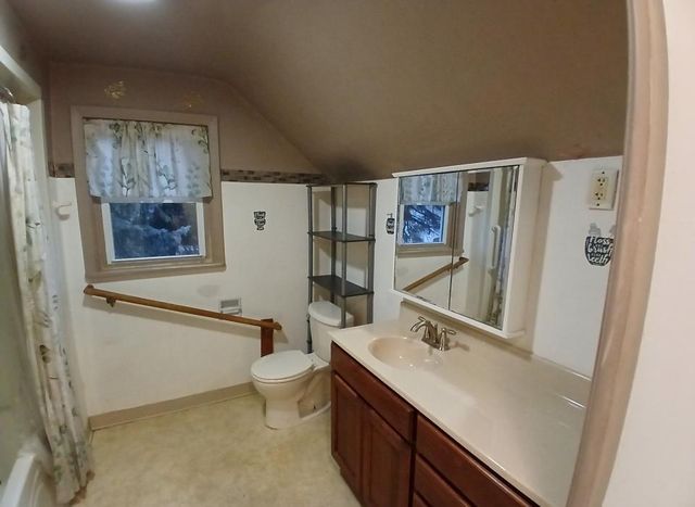 610 N 24th Avenue W, Duluth, MN 55806