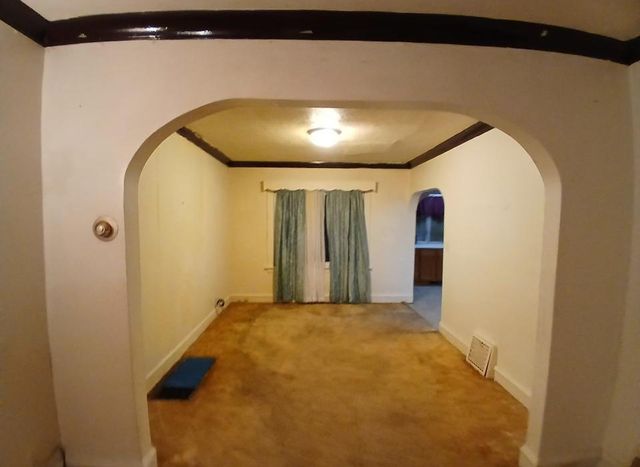 610 N 24th Avenue W, Duluth, MN 55806