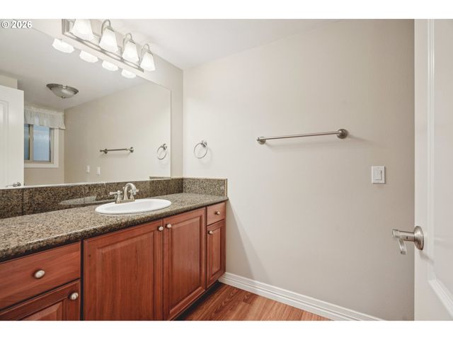 16470 Sw ROYALTY Pkwy, Portland, OR 97224