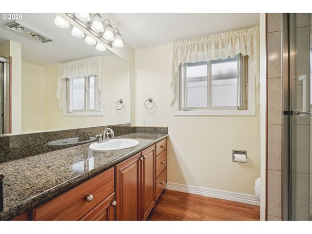 16470 Sw ROYALTY Pkwy, Portland, OR 97224