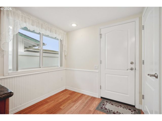 16470 Sw ROYALTY Pkwy, Portland, OR 97224