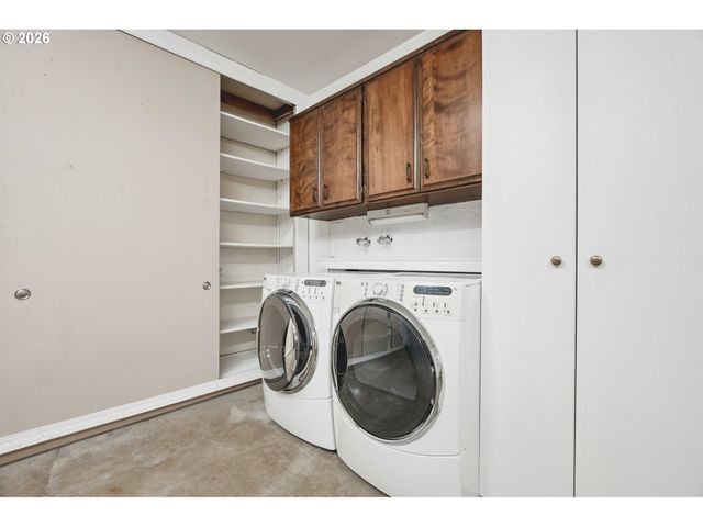 16470 Sw ROYALTY Pkwy, Portland, OR 97224