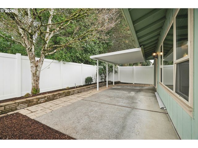 16470 Sw ROYALTY Pkwy, Portland, OR 97224