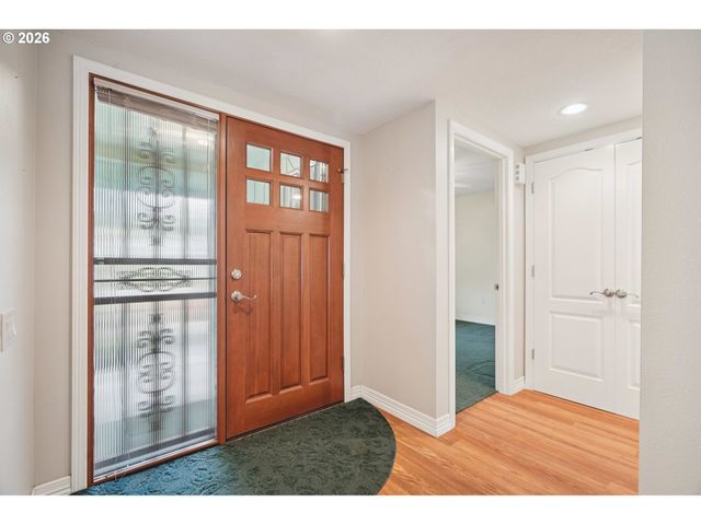 16470 Sw ROYALTY Pkwy, Portland, OR 97224