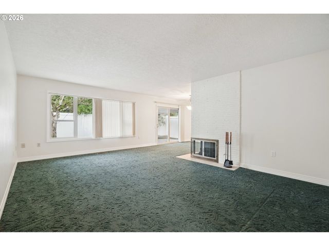 16470 Sw ROYALTY Pkwy, Portland, OR 97224