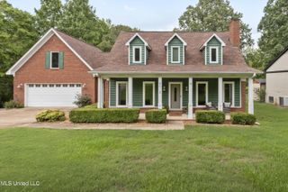 4012 Crystal Court, Nesbit, MS 38651