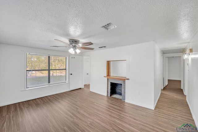 1005 N Rodeo St, Gladewater, TX 75647