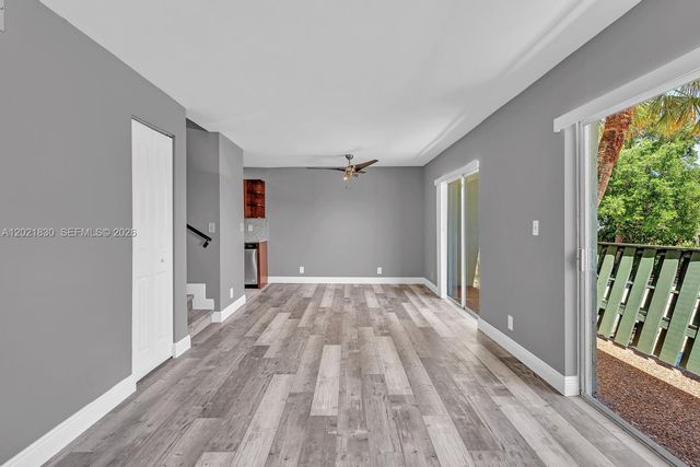 8911 NW 28th Dr B-32, Coral Springs, FL 33065