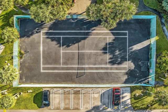 8911 NW 28th Dr B-32, Coral Springs, FL 33065