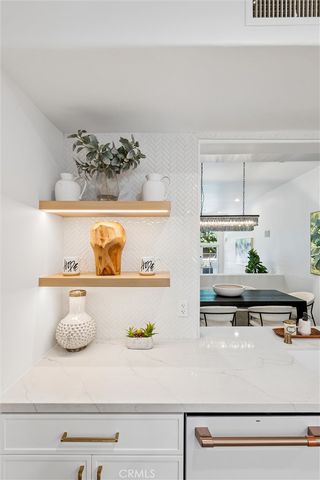 14100 Dickens St 2, Sherman Oaks, CA 91423