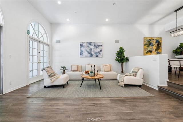 14100 Dickens St 2, Sherman Oaks, CA 91423