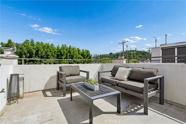 14100 Dickens St 2, Sherman Oaks, CA 91423