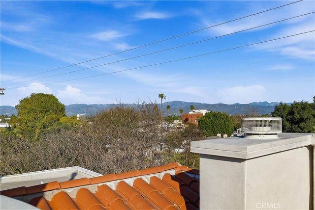 14100 Dickens St 2, Sherman Oaks, CA 91423