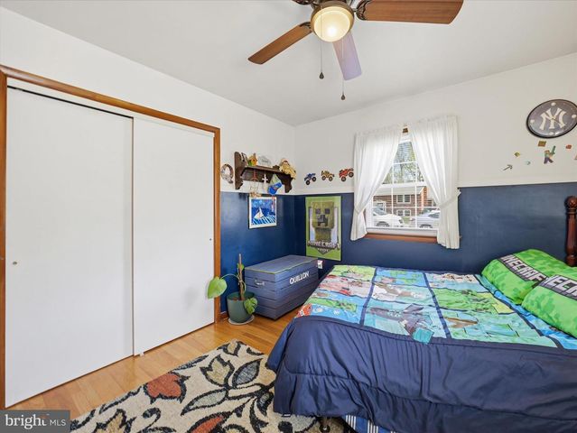 11012 COVENTRY LN, Hagerstown, MD 21740