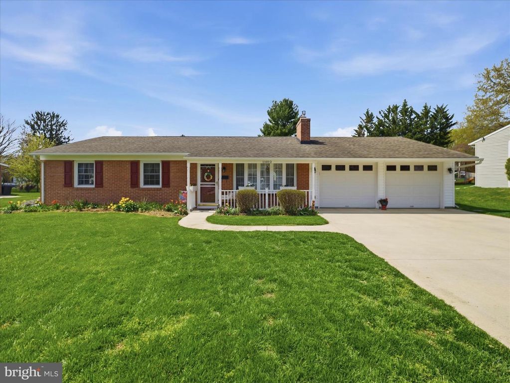 11012 COVENTRY LN, Hagerstown, MD 21740