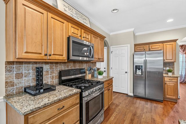 6979 Neville Drive, Ooltewah, TN 37363