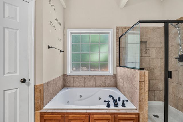 6979 Neville Drive, Ooltewah, TN 37363
