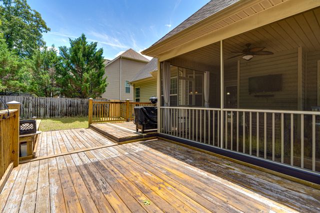 6979 Neville Drive, Ooltewah, TN 37363