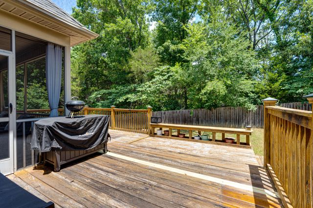 6979 Neville Drive, Ooltewah, TN 37363