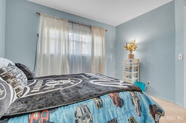 12 Emma Place, Piscataway, NJ 08854