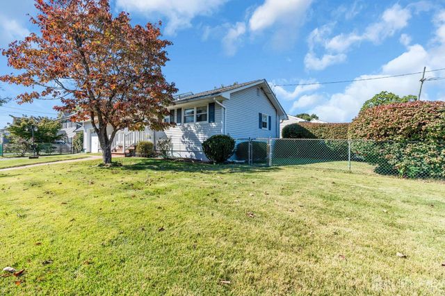 12 Emma Place, Piscataway, NJ 08854