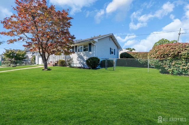 12 Emma Place, Piscataway, NJ 08854
