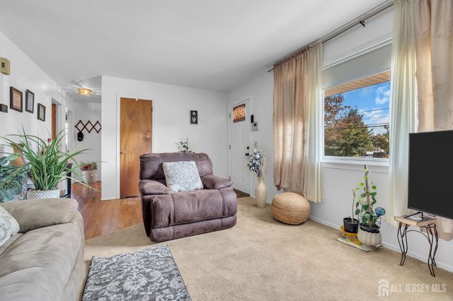 12 Emma Place, Piscataway, NJ 08854