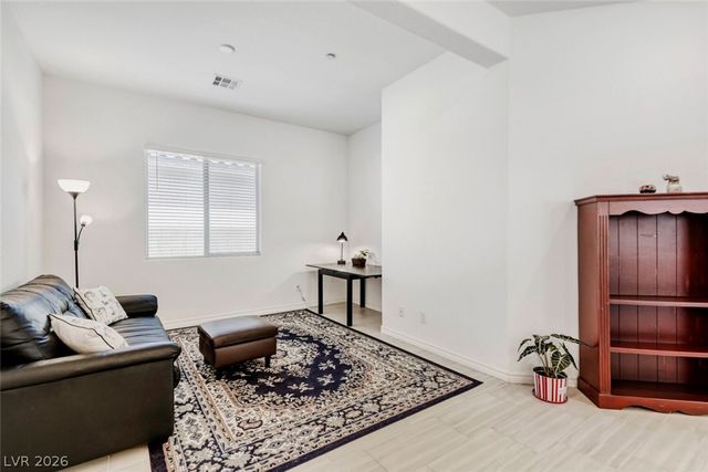 640 Longfeather Street, Henderson, NV 89011